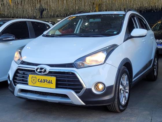 HYUNDAI HB20X 1.6 16V STYLE FLEX 4P MANUAL HYUNDAI HB20X 1.6 16V STYLE FLEX 4P MANUAL